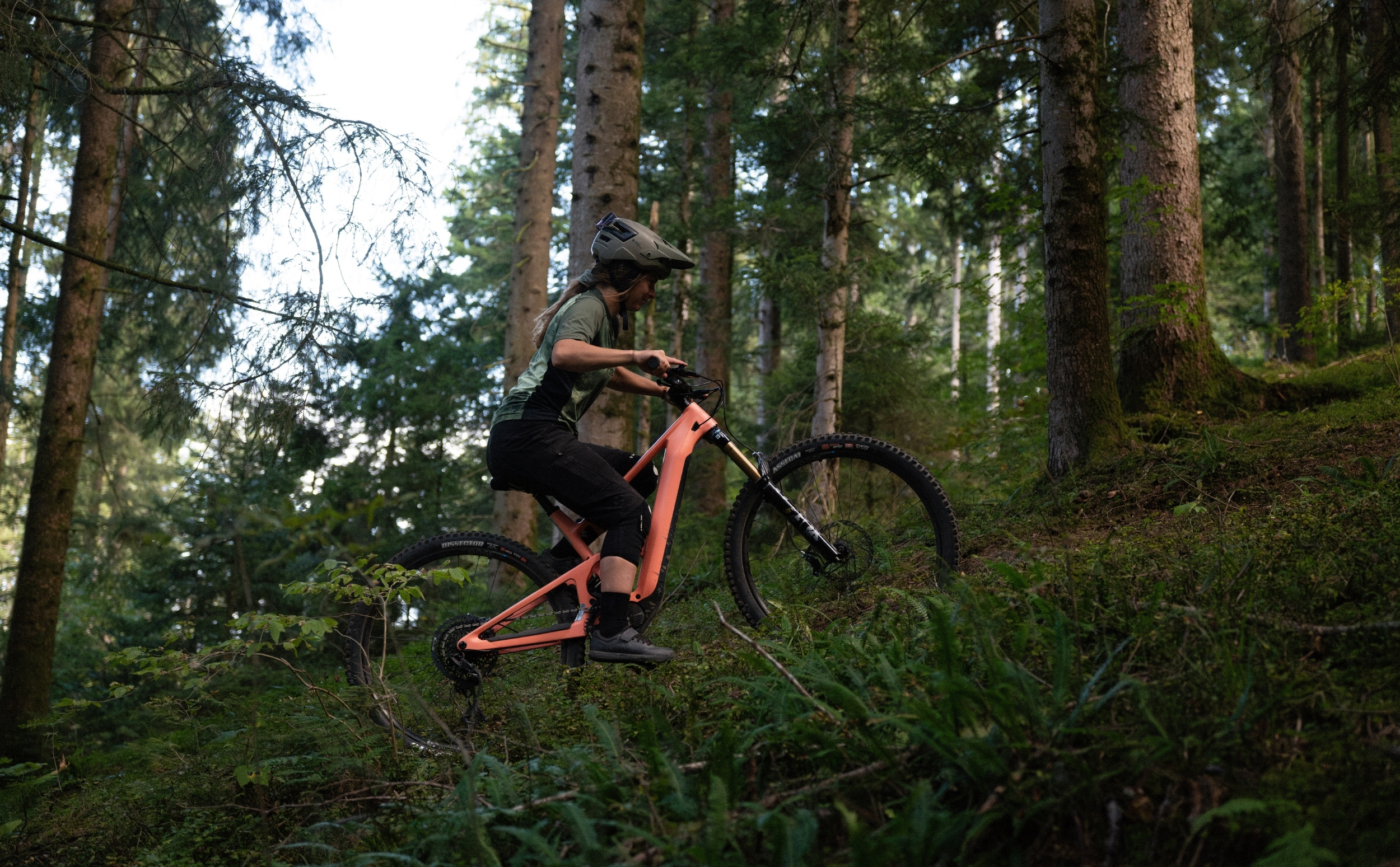 SCOR 4060 Z ST Carbon GX Shimano EP8 720Wh SCOR 4060 Z ST Carbon GX Shimano EP8 720Wh 2024 Actionshot