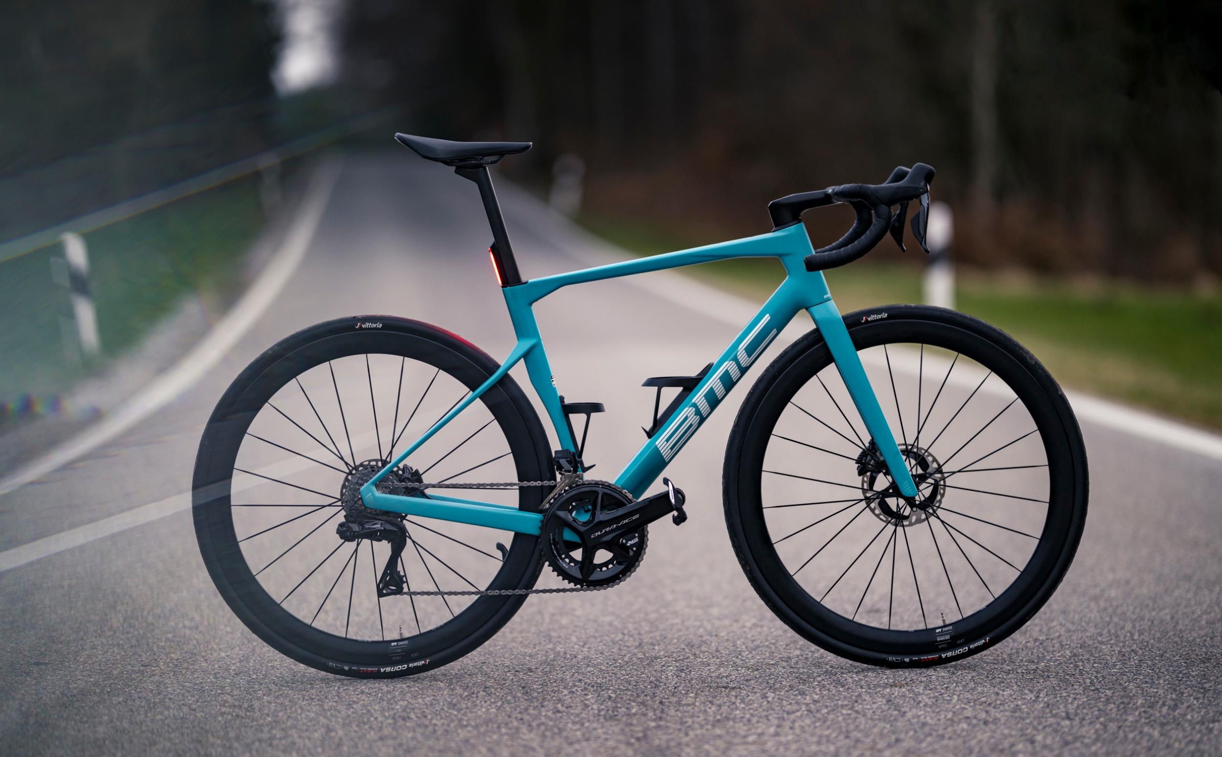 BMC Roadmachine 01 TWO Dura Ace Di2 BMC Roadmachine 01 TWO Dura Ace Di2 2024 Outdoor